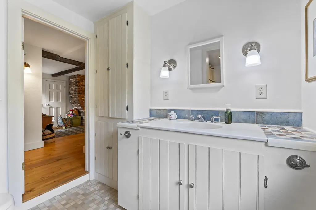 10 Summer Street Hallowell ME 04347
