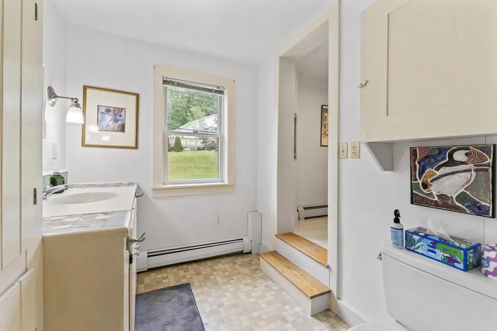 10 Summer Street Hallowell ME 04347