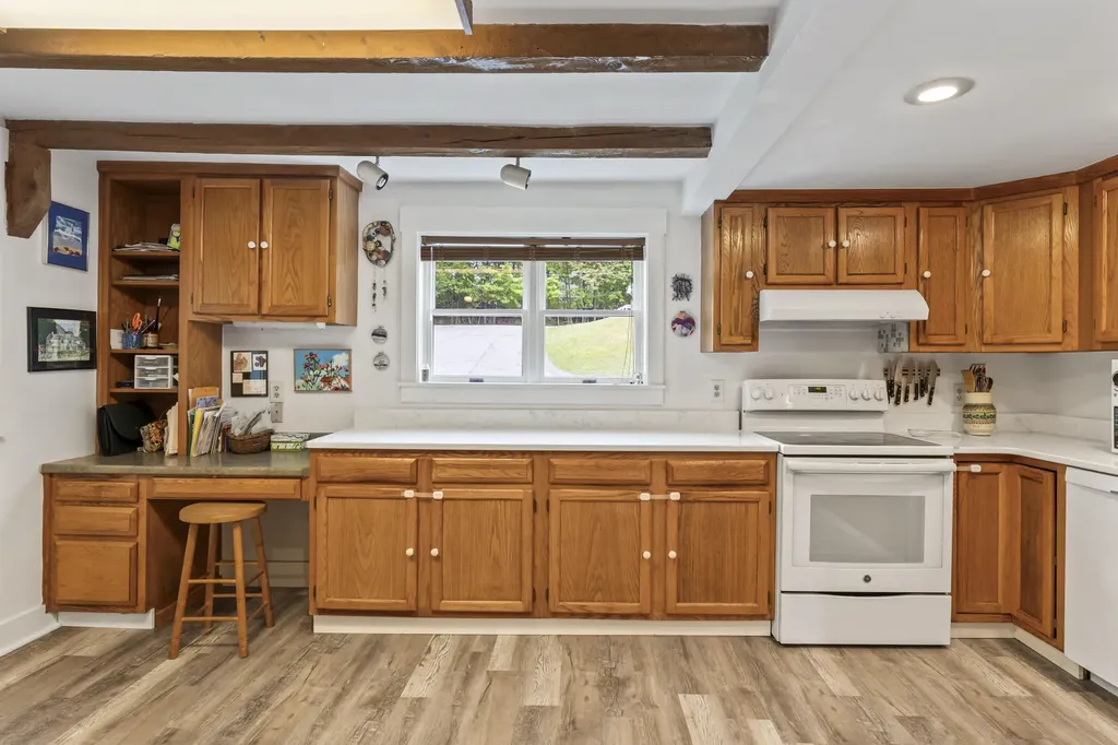 10 Summer Street Hallowell ME 04347