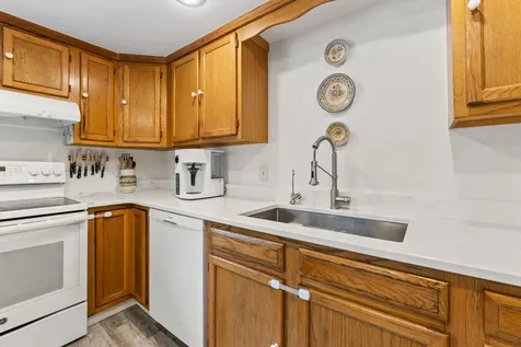 10 Summer Street Hallowell ME 04347