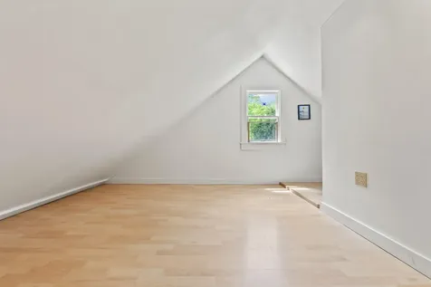 10 Summer Street Hallowell ME 04347