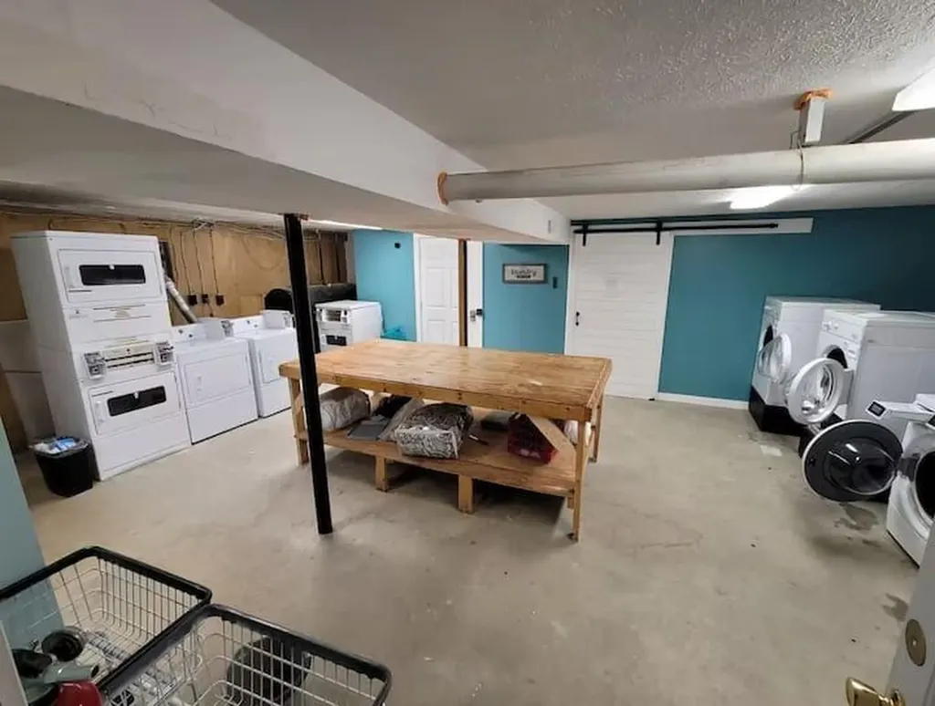 70 E Grand Avenue Old Orchard Beach ME 04064