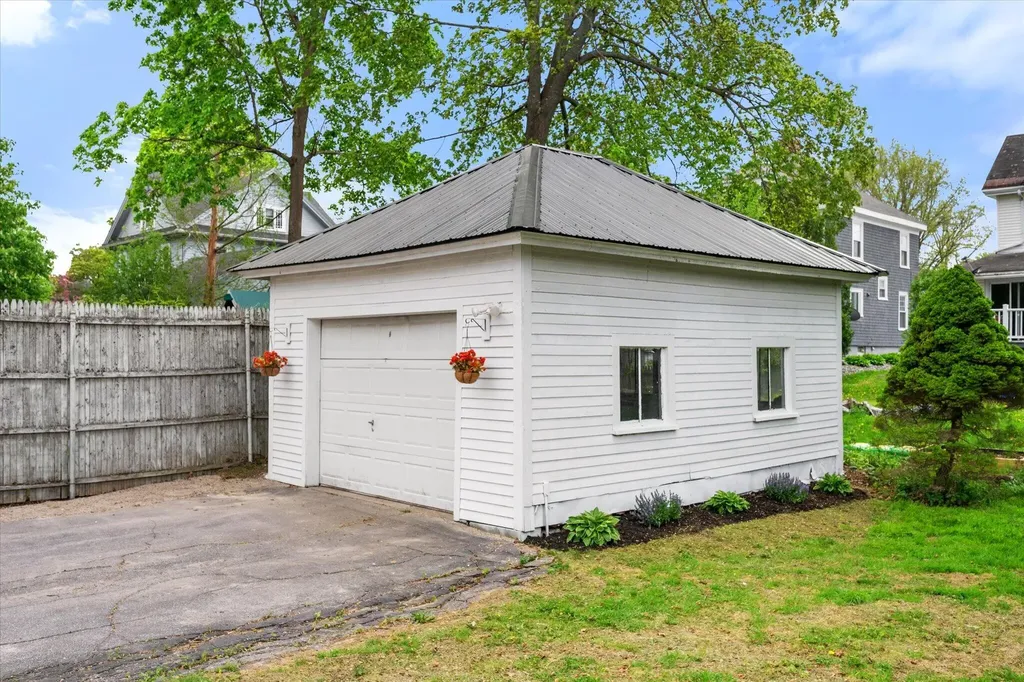5 Boutelle Road Bangor ME 04401