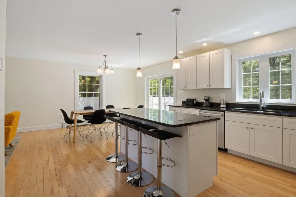 1 Hovey Lane Brunswick ME 04011