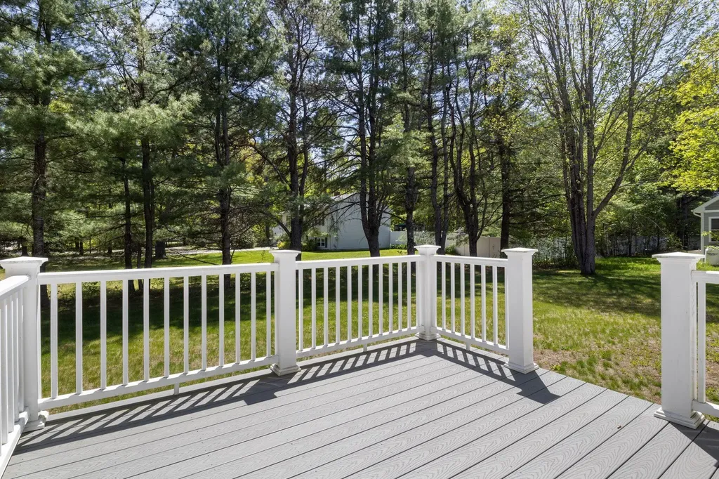 1 Hovey Lane Brunswick ME 04011