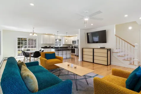 1 Hovey Lane Brunswick ME 04011