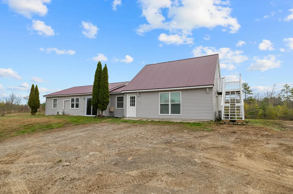 20 Irish Lane Whitefield ME 04353