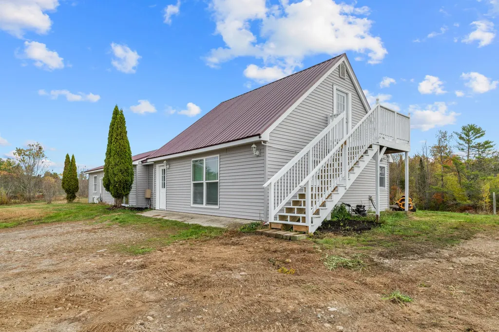 20 Irish Lane Whitefield ME 04353