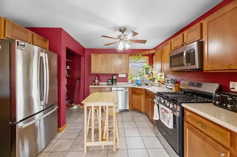 20 Irish Lane Whitefield ME 04353