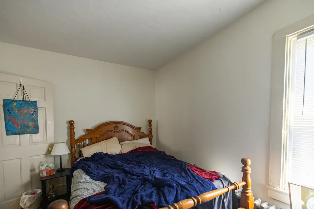 24 Sylvan Avenue Lewiston ME 04240