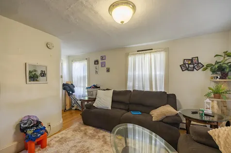 24 Sylvan Avenue Lewiston ME 04240