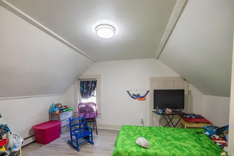 24 Sylvan Avenue Lewiston ME 04240