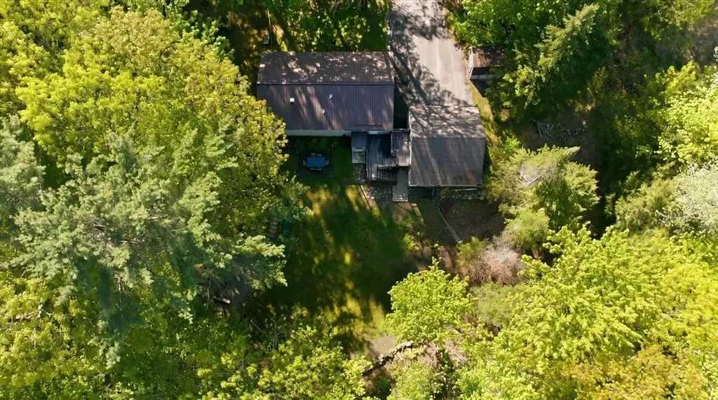 28 Country Acres Monmouth ME 04259