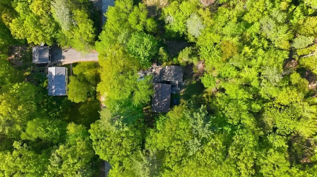 28 Country Acres Monmouth ME 04259
