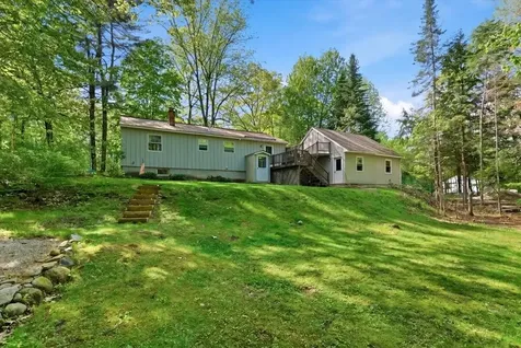 28 Country Acres Monmouth ME 04259