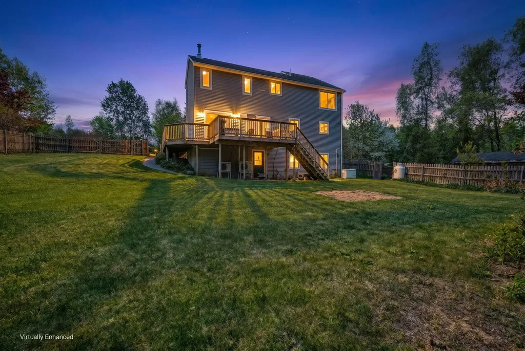 14 Vista Way Glenburn ME 04401