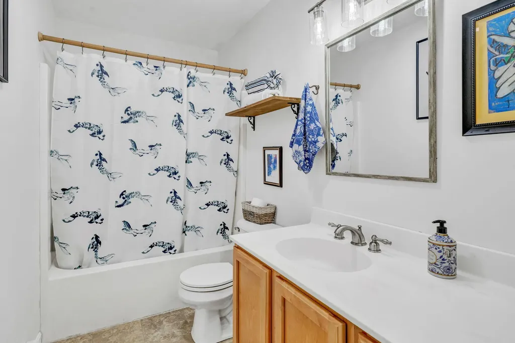 14 Vista Way Glenburn ME 04401