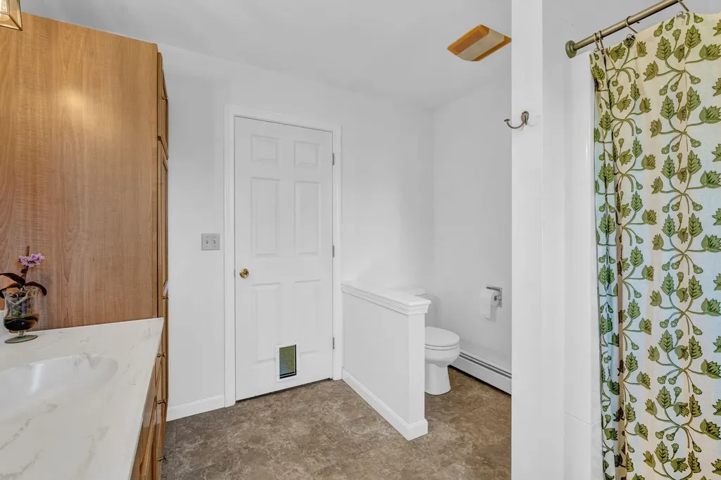14 Vista Way Glenburn ME 04401