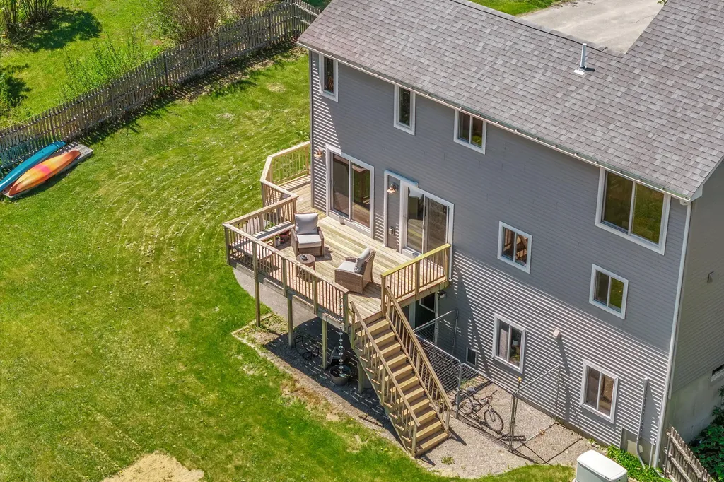 14 Vista Way Glenburn ME 04401