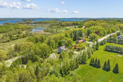 14 Vista Way Glenburn ME 04401