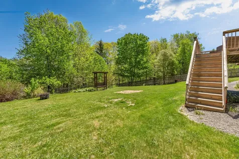 14 Vista Way Glenburn ME 04401