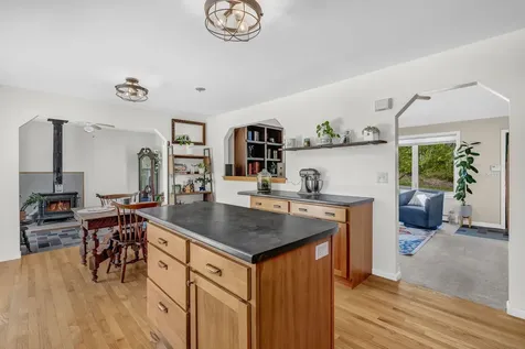 14 Vista Way Glenburn ME 04401