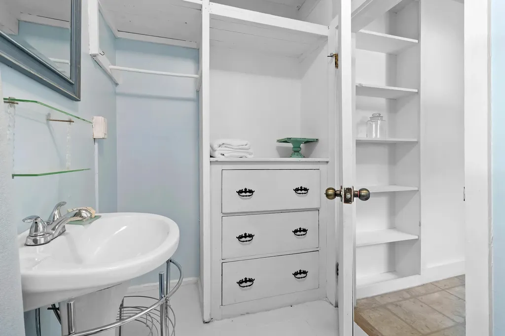 30 Admontem Avenue Rockland ME 04841
