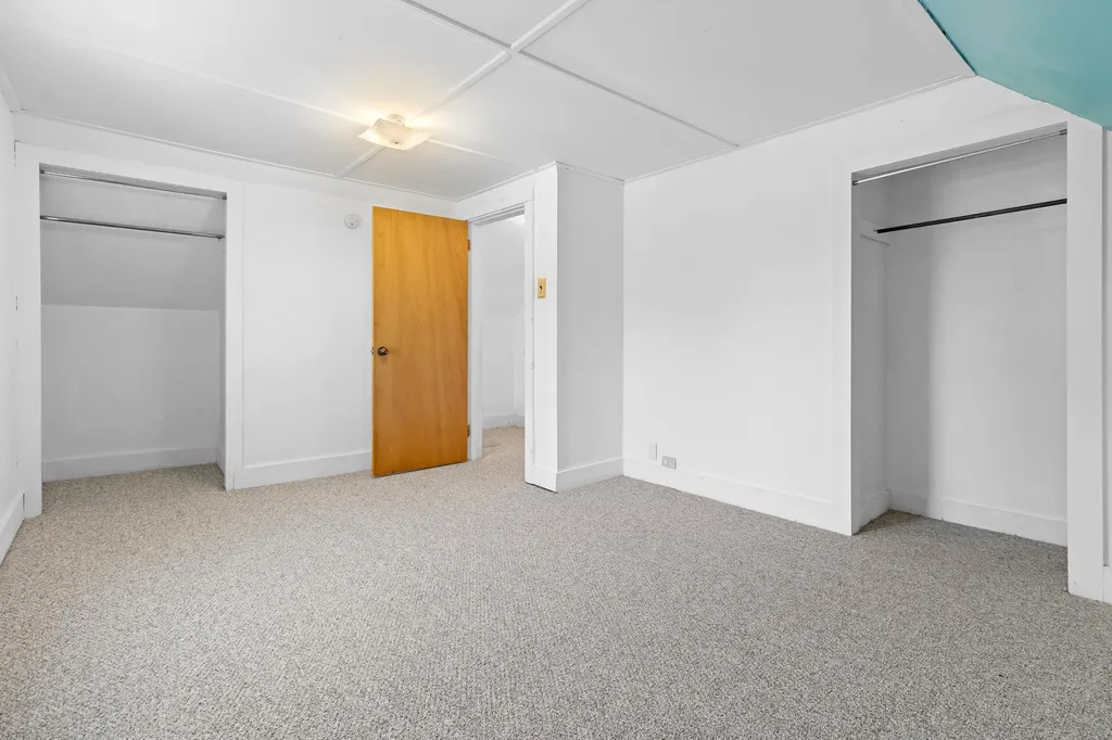 30 Admontem Avenue Rockland ME 04841