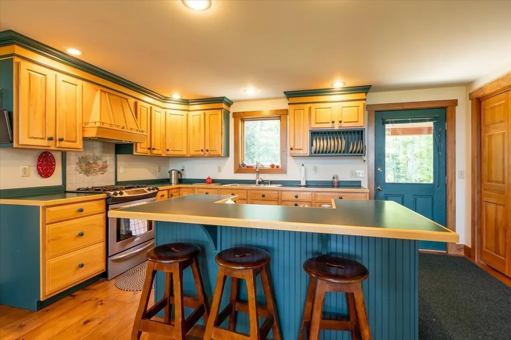 1591 Turtle Head Road Islesboro ME 04848
