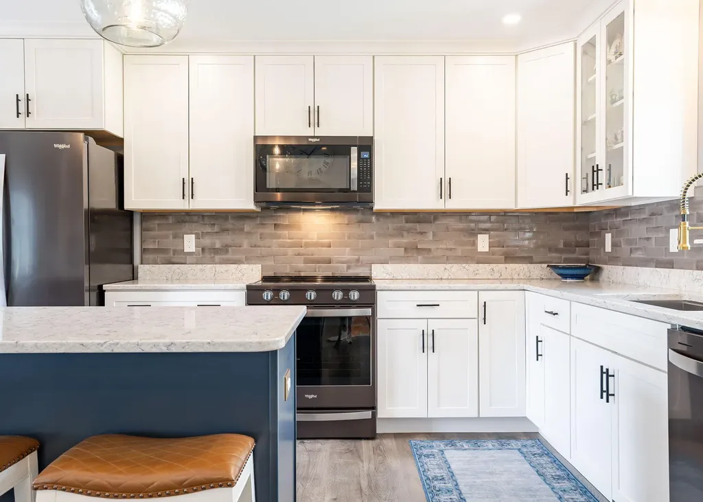 67 River Point Road Wiscasset ME 04578