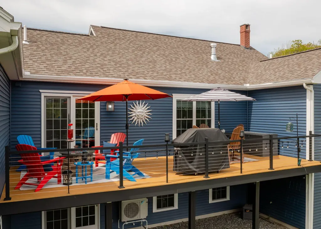 67 River Point Road Wiscasset ME 04578