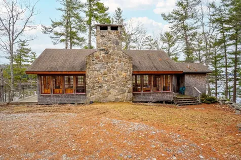 67 River Point Road Wiscasset ME 04578