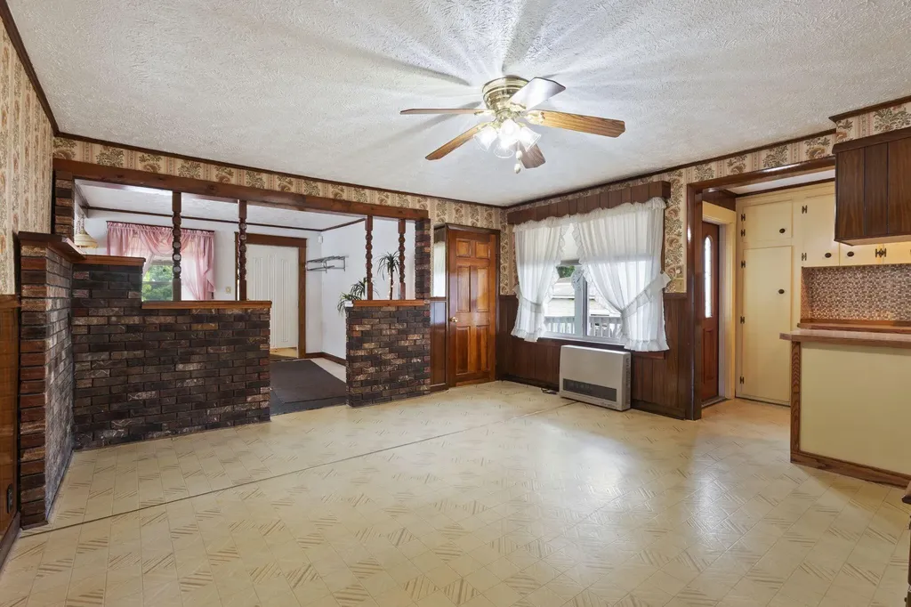 106 High Street Sanford ME 04073