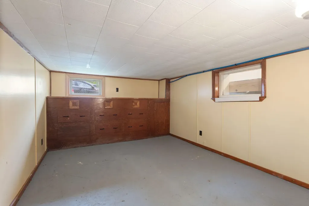 106 High Street Sanford ME 04073