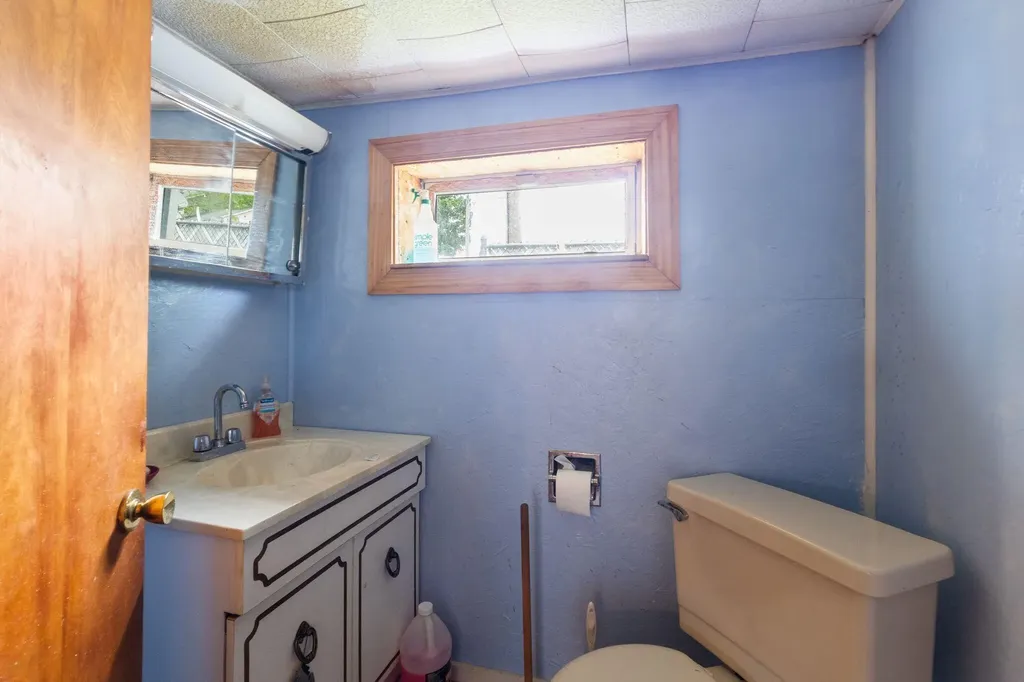 106 High Street Sanford ME 04073