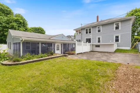106 High Street Sanford ME 04073