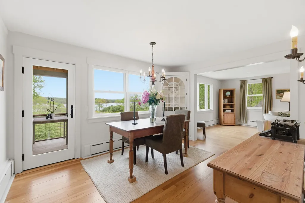 124 Phipps Point Road Woolwich ME 04579
