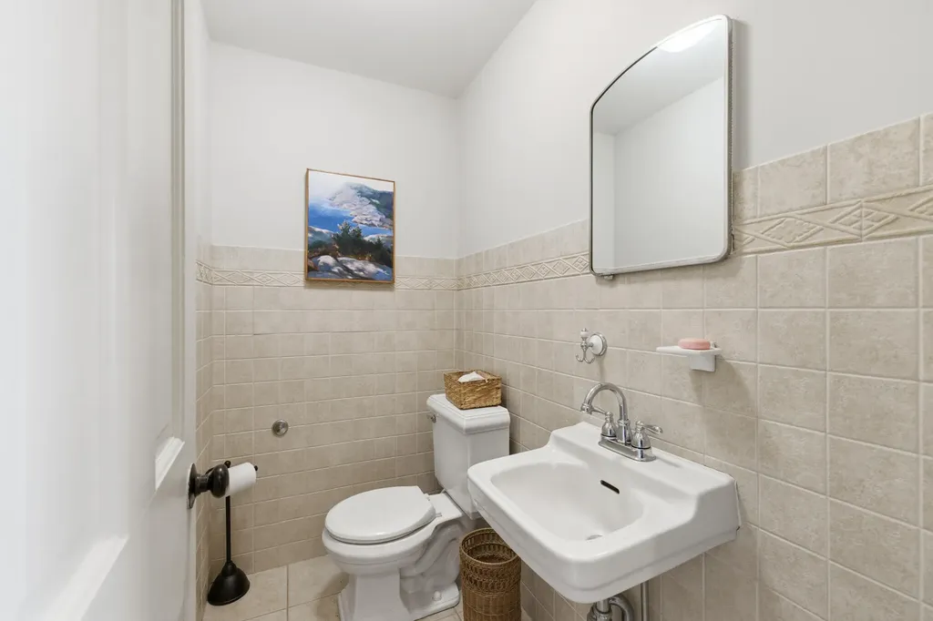 124 Phipps Point Road Woolwich ME 04579