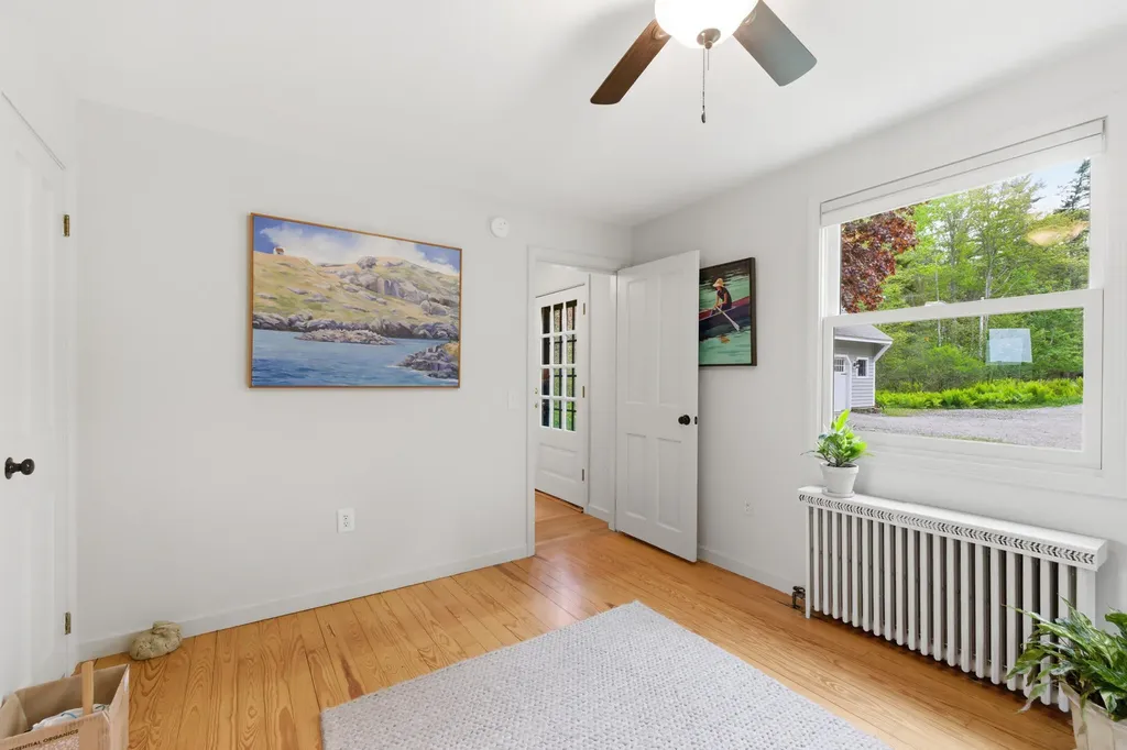 124 Phipps Point Road Woolwich ME 04579