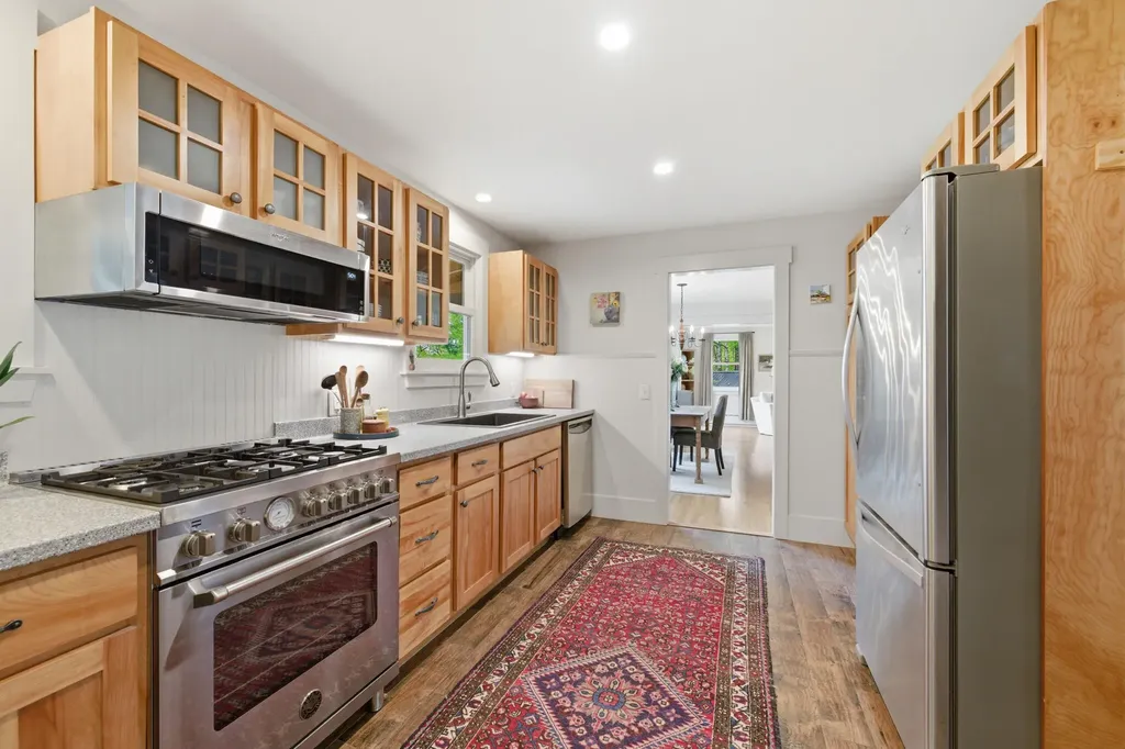 124 Phipps Point Road Woolwich ME 04579