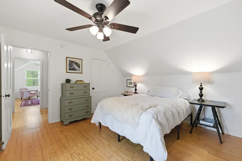 124 Phipps Point Road Woolwich ME 04579