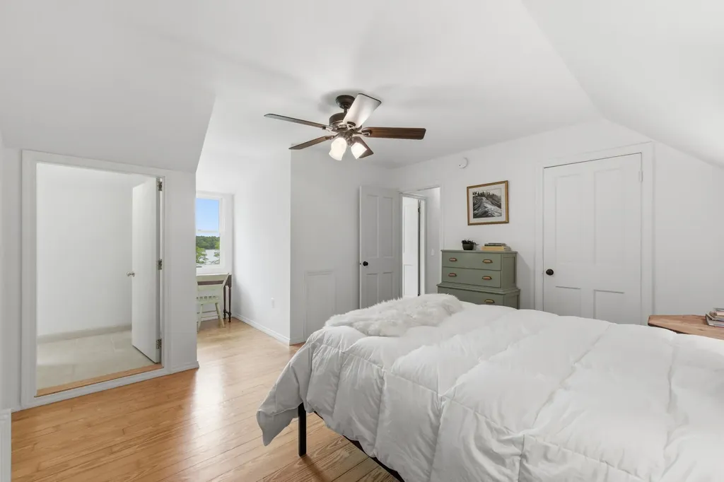 124 Phipps Point Road Woolwich ME 04579