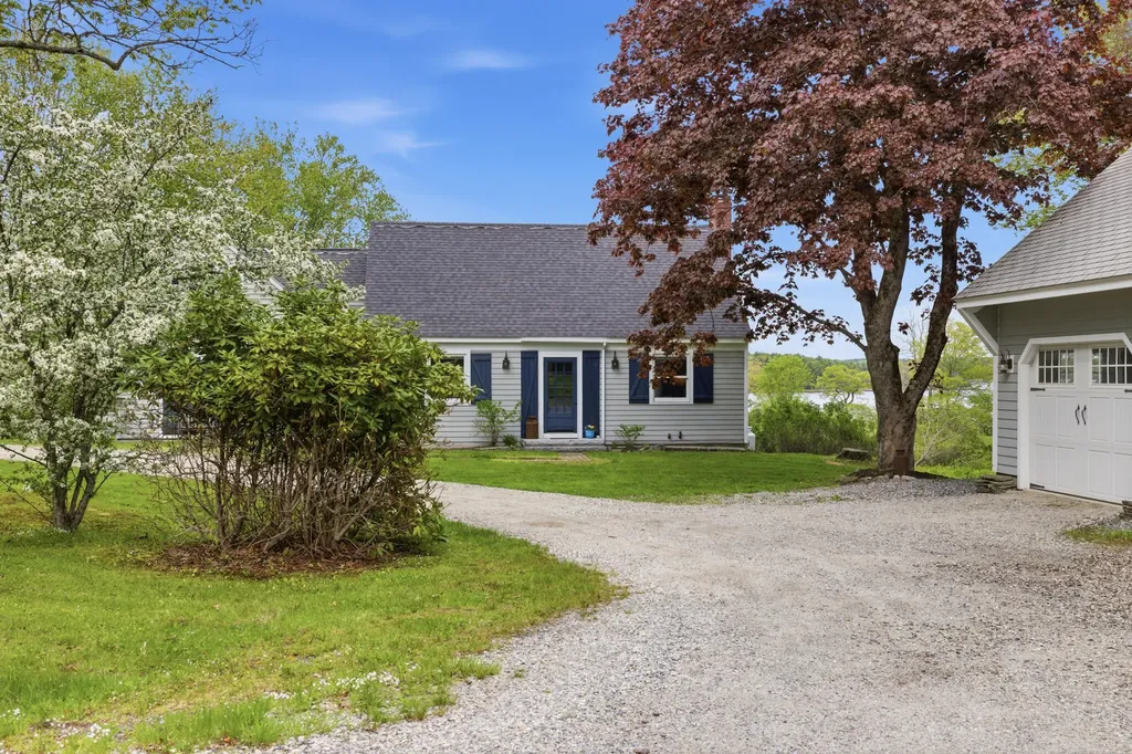 124 Phipps Point Road Woolwich ME 04579