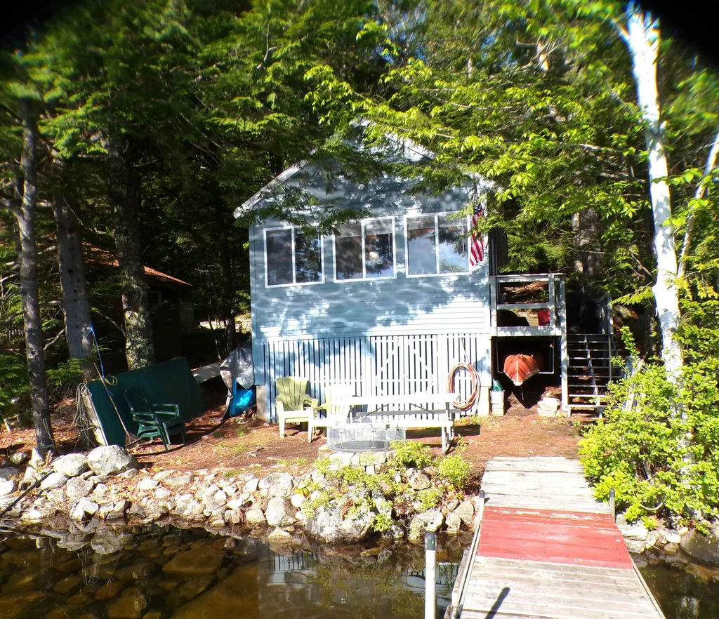 64 Lakeside Drive Raymond ME 04071