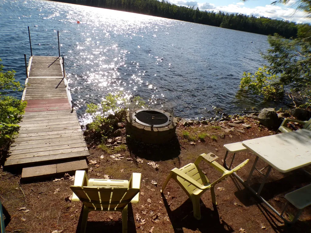 64 Lakeside Drive Raymond ME 04071