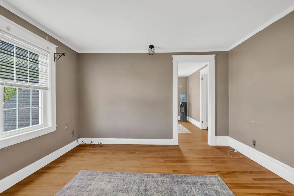 972 Western Avenue Manchester ME 04351