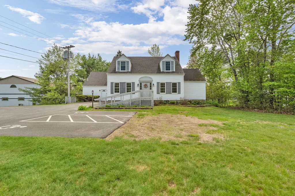 972 Western Avenue Manchester ME 04351