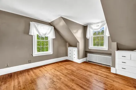 972 Western Avenue Manchester ME 04351
