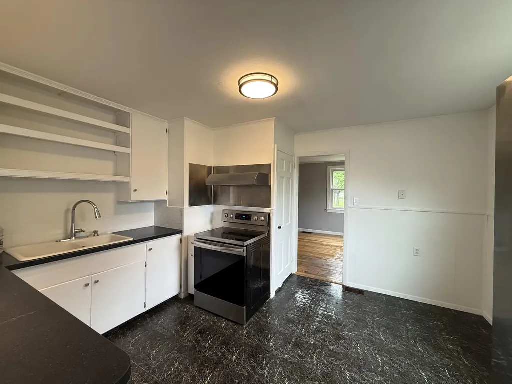 29 Garfield Circle South Portland ME 04106
