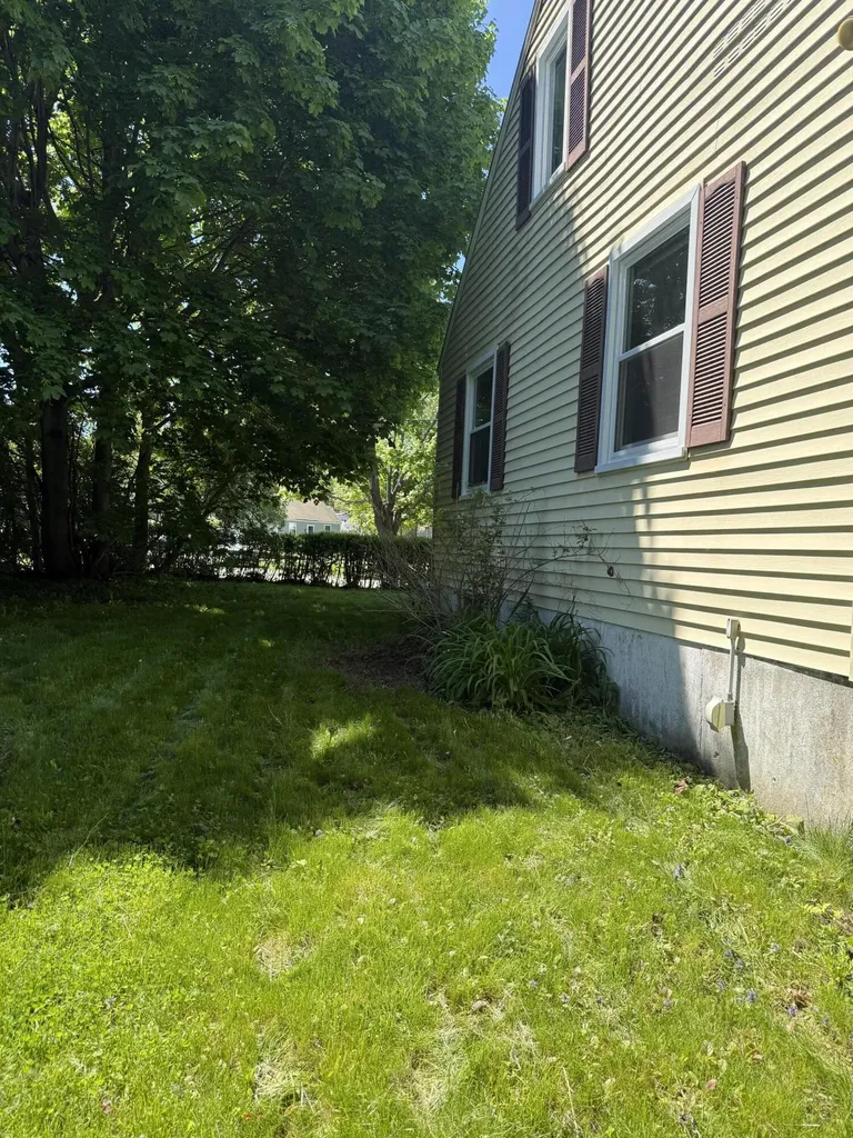 29 Garfield Circle South Portland ME 04106